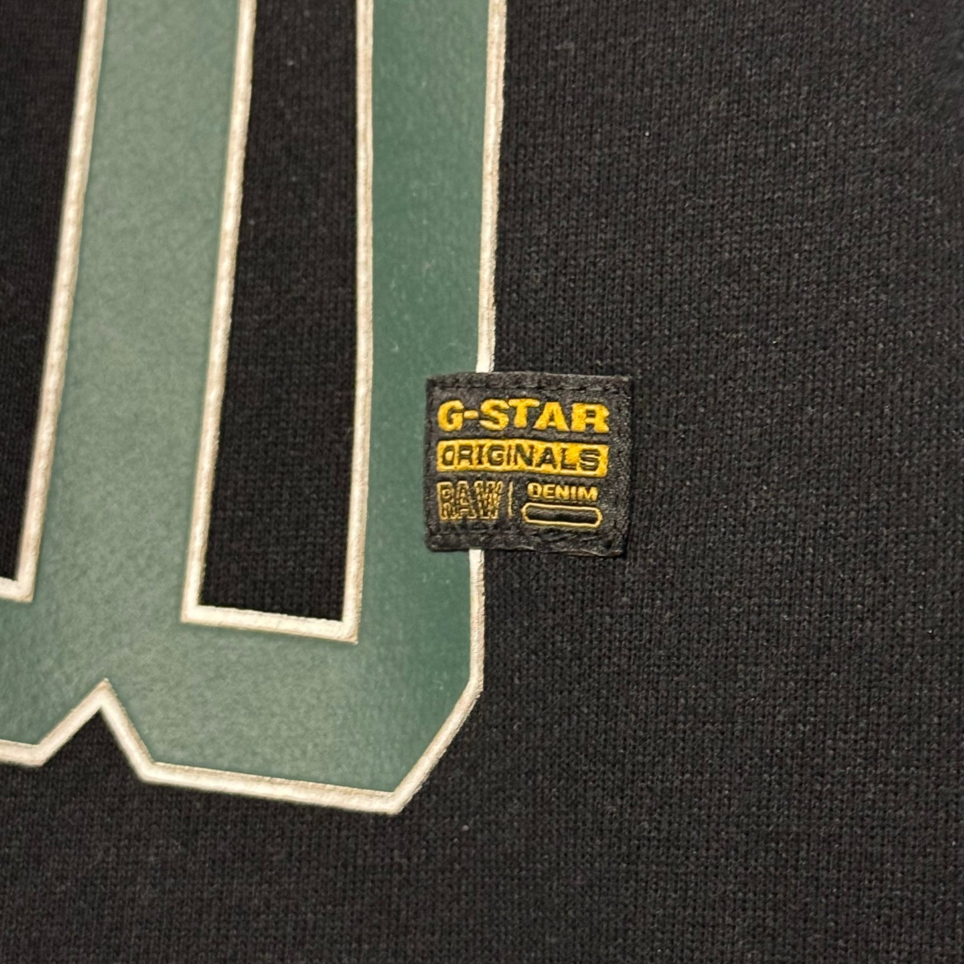 Y2K G - Star Sweater (L) - Lennys Vintage