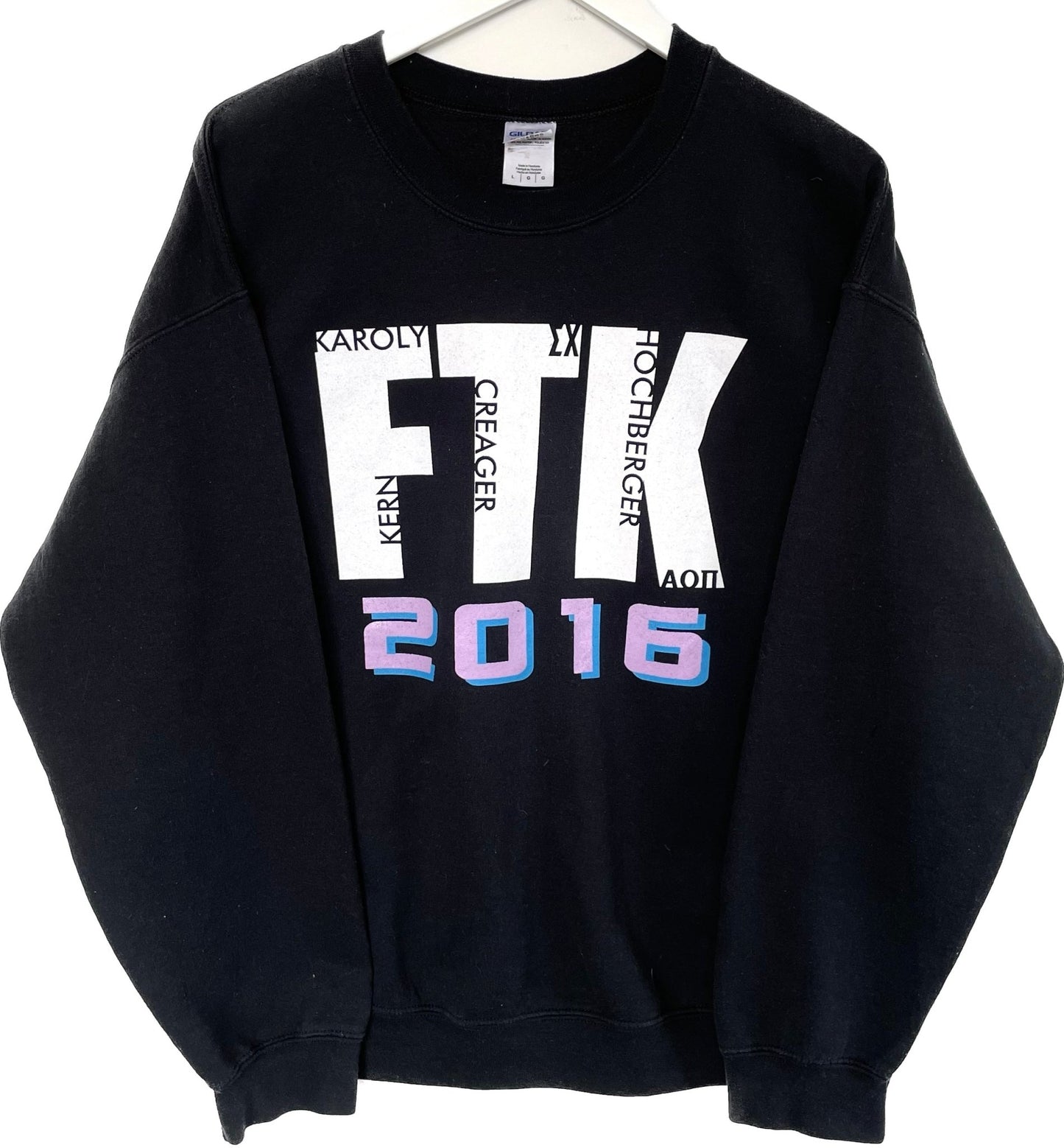 Gildan Sweater (L) - Lennys Vintage